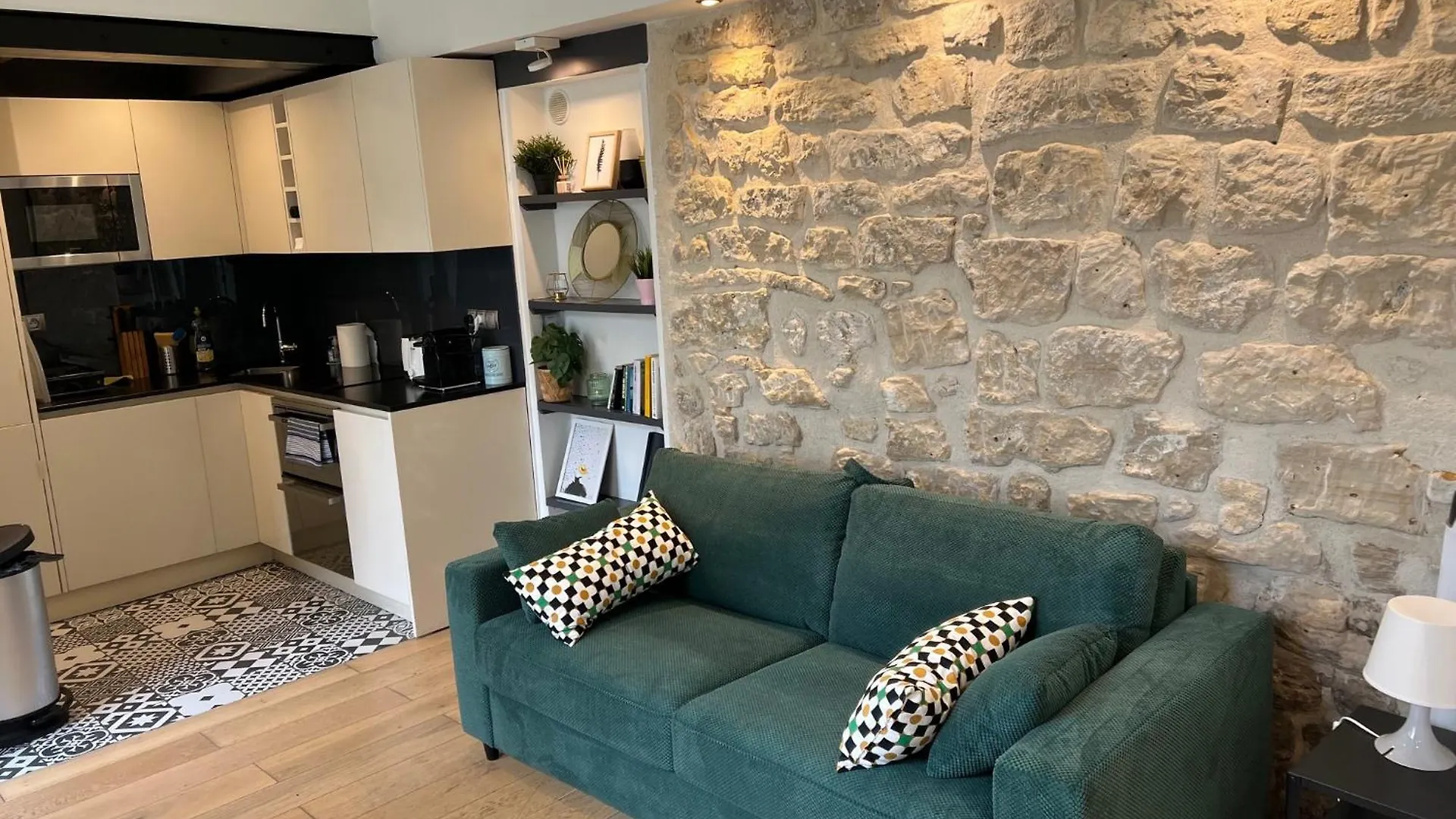 Atypique Aux Batignolles * Parijs
